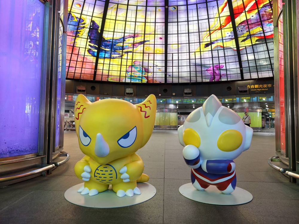 2026冬日遊樂園|15公尺高超人力霸王 初代、迪卡、昭和六兄弟 降臨高雄港灣!還有Q版初代等你來拍照! 2026冬日遊樂園|15公尺高超人力霸王 初代、迪卡、昭和六兄弟 降臨高雄港灣!還有Q版初代等你來拍照!