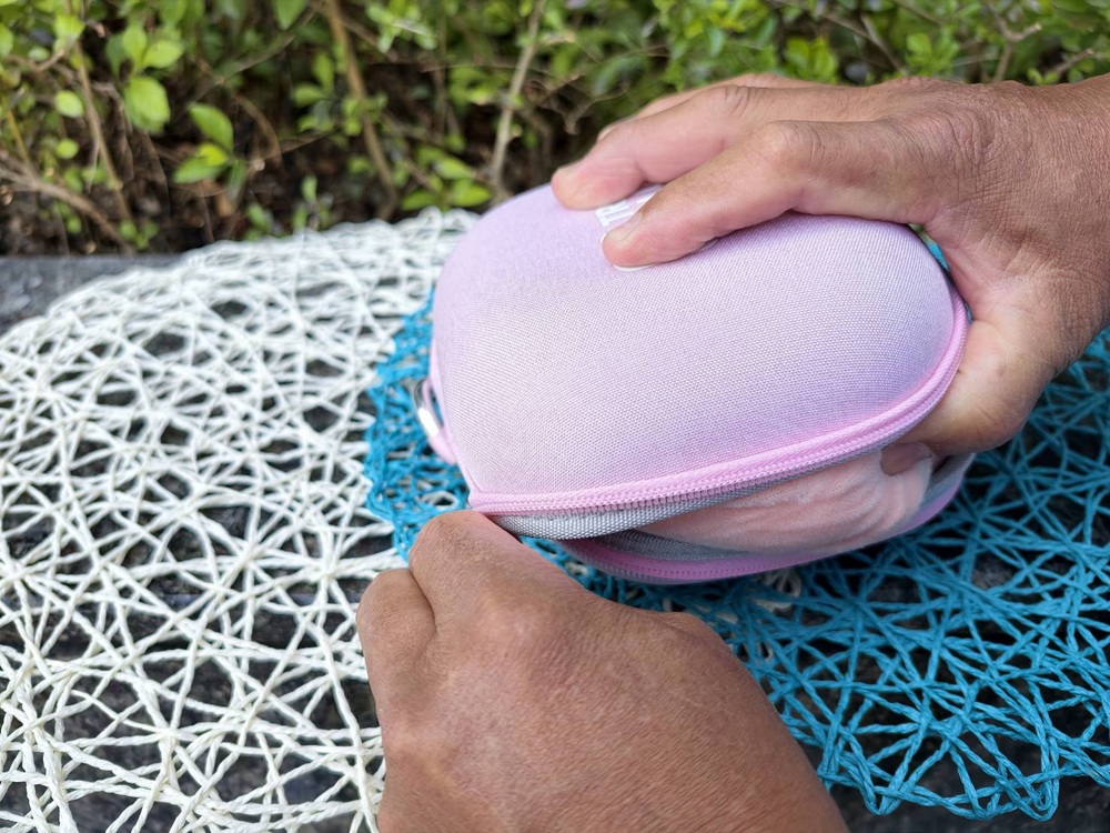 團購。【Travel Blue 藍旅】寧靜頸枕同色套組 寧靜頸枕+收納盒！