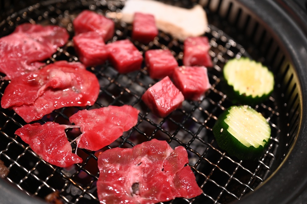 台南新營燒肉推薦｜焰遇燒肉餐廳 新春限定套餐攻略 焰遇燒肉和牛與豬肉套餐一次滿足！