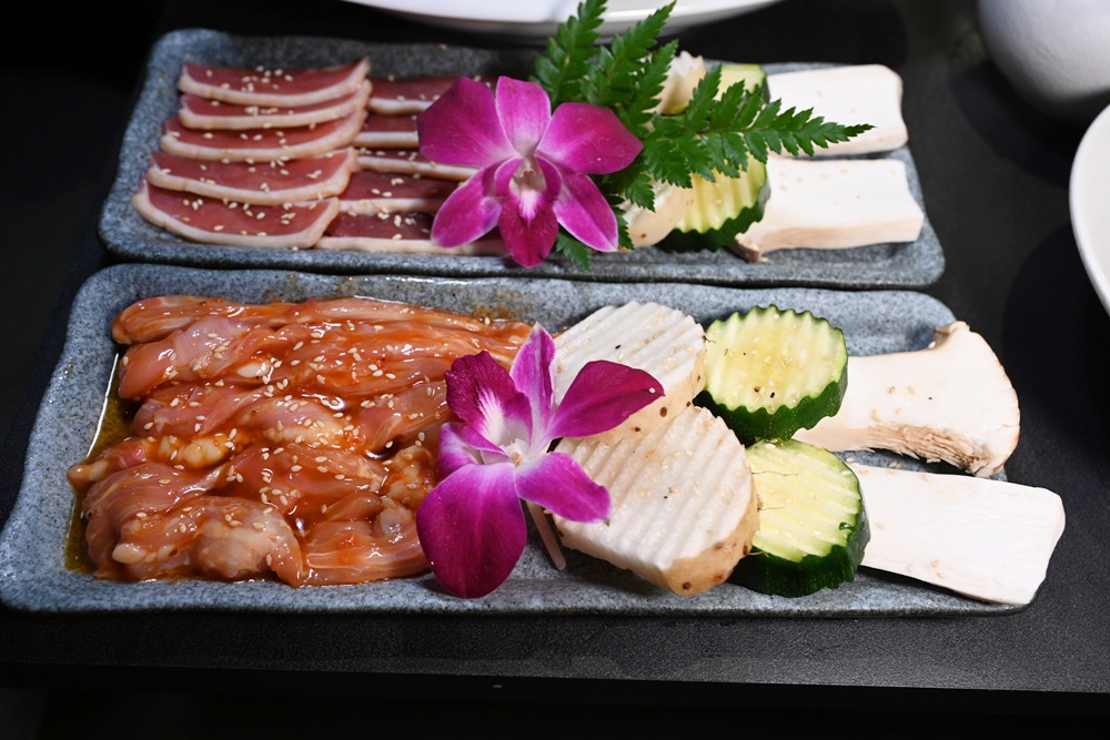 台南新營燒肉推薦｜焰遇燒肉餐廳 新春限定套餐攻略 焰遇燒肉和牛與豬肉套餐一次滿足！