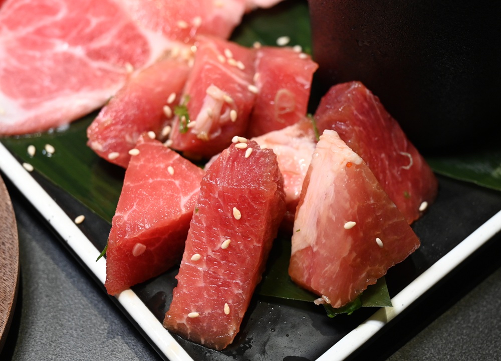 台南新營燒肉推薦｜焰遇燒肉餐廳 新春限定套餐攻略 焰遇燒肉和牛與豬肉套餐一次滿足！