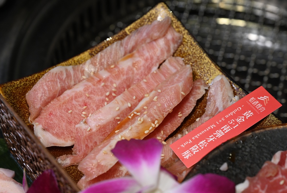 台南新營燒肉推薦｜焰遇燒肉餐廳 新春限定套餐攻略 焰遇燒肉和牛與豬肉套餐一次滿足！