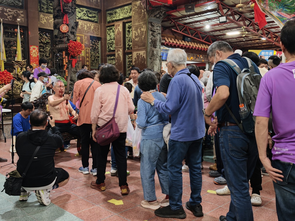 2026乞龜祈福拉龜王保平安觀光節｜意誠堂關帝廟 全台最大乞龜 20噸大神龜 萬人拉繩祈福踩街！