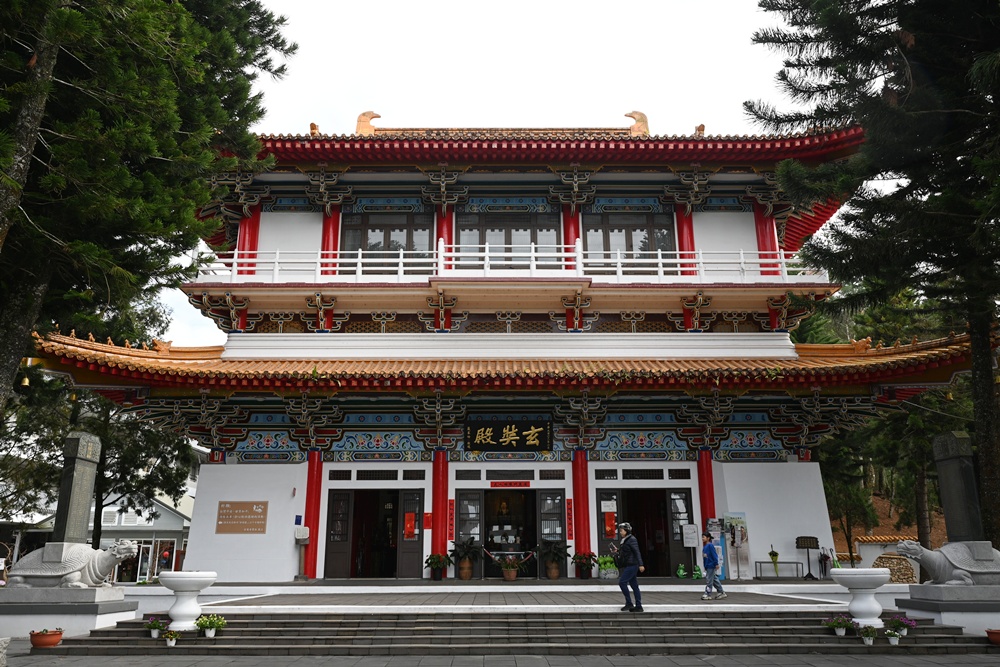 南投二日遊。台灣好行日月潭線+日月潭環湖線 賞櫻、日月潭美食、景點推薦! 南投二日遊。台灣好行日月潭線+日月潭環湖線 賞櫻、日月潭美食、景點推薦!