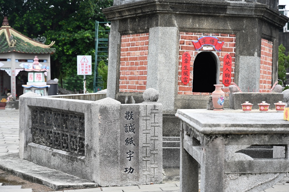 屏東竹田一日遊｜日式木造車站、古樸客庄文化、老夫子彩繪村、美食甜點一次收藏！