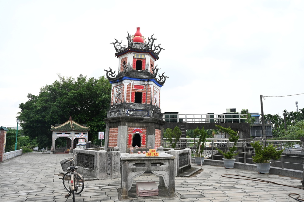 屏東竹田一日遊｜日式木造車站、古樸客庄文化、老夫子彩繪村、美食甜點一次收藏！