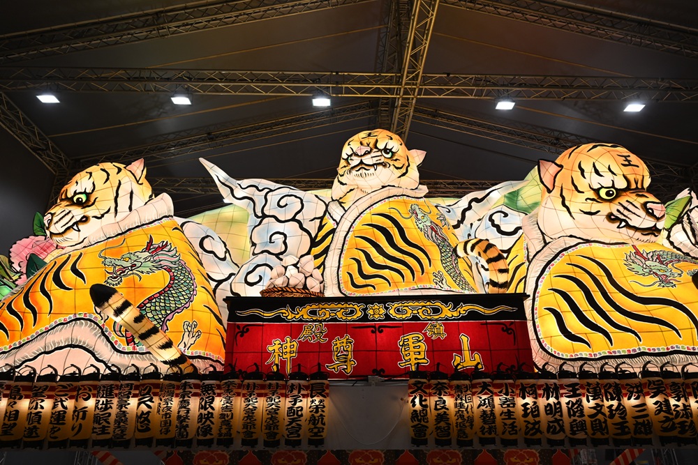 2026台灣燈會在嘉義｜「光躍台灣・點亮嘉義」超級瑪利歐、青森睡魔、宗教燈區、小提燈領取、交通接駁全攻略！