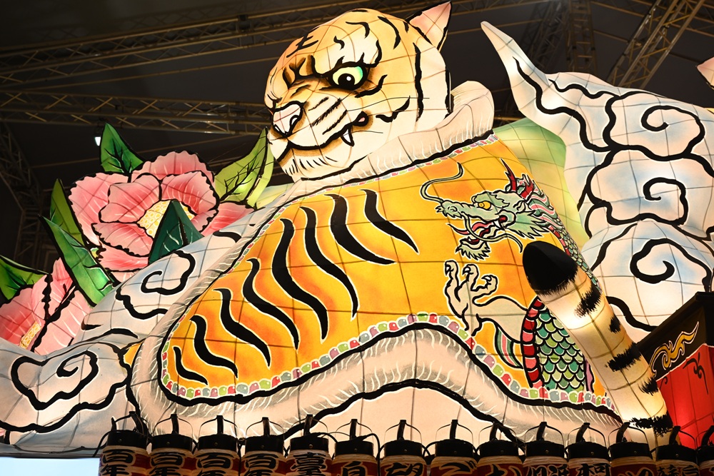 2026台灣燈會在嘉義｜「光躍台灣・點亮嘉義」超級瑪利歐、青森睡魔、宗教燈區、小提燈領取、交通接駁全攻略！