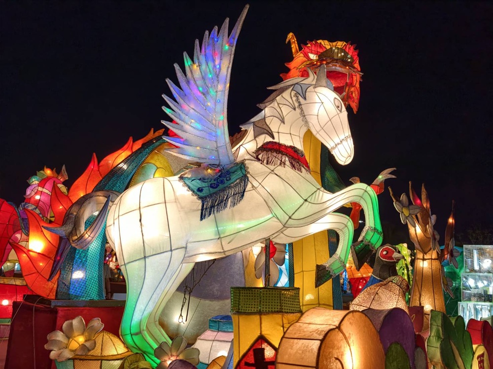 2026台灣燈會在嘉義｜「光躍台灣・點亮嘉義」超級瑪利歐、青森睡魔、宗教燈區、小提燈領取、交通接駁全攻略！