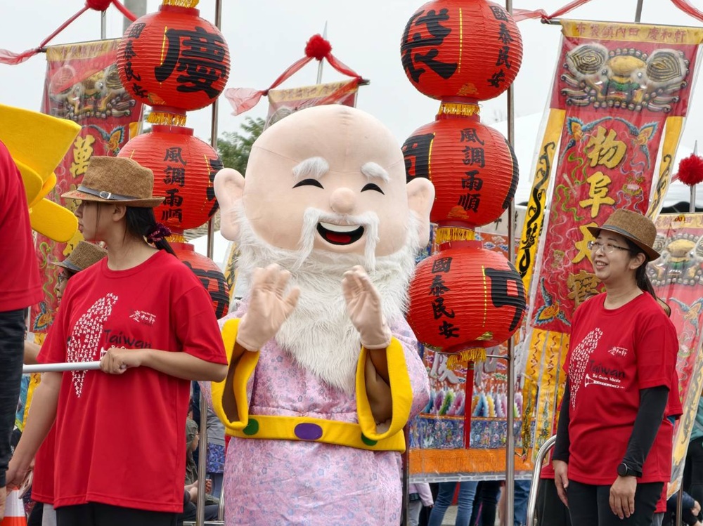 2026台灣燈會在嘉義｜「光躍台灣・點亮嘉義」超級瑪利歐、青森睡魔、宗教燈區、小提燈領取、交通接駁全攻略！