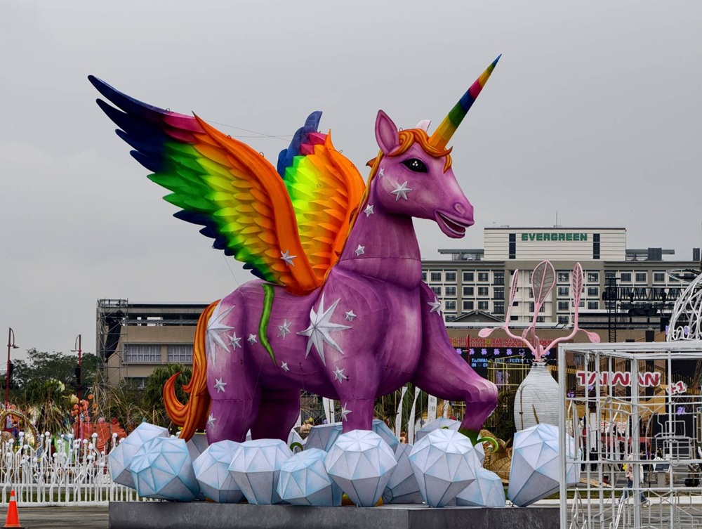 2026台灣燈會在嘉義｜「光躍台灣・點亮嘉義」超級瑪利歐、青森睡魔、宗教燈區、小提燈領取、交通接駁全攻略！