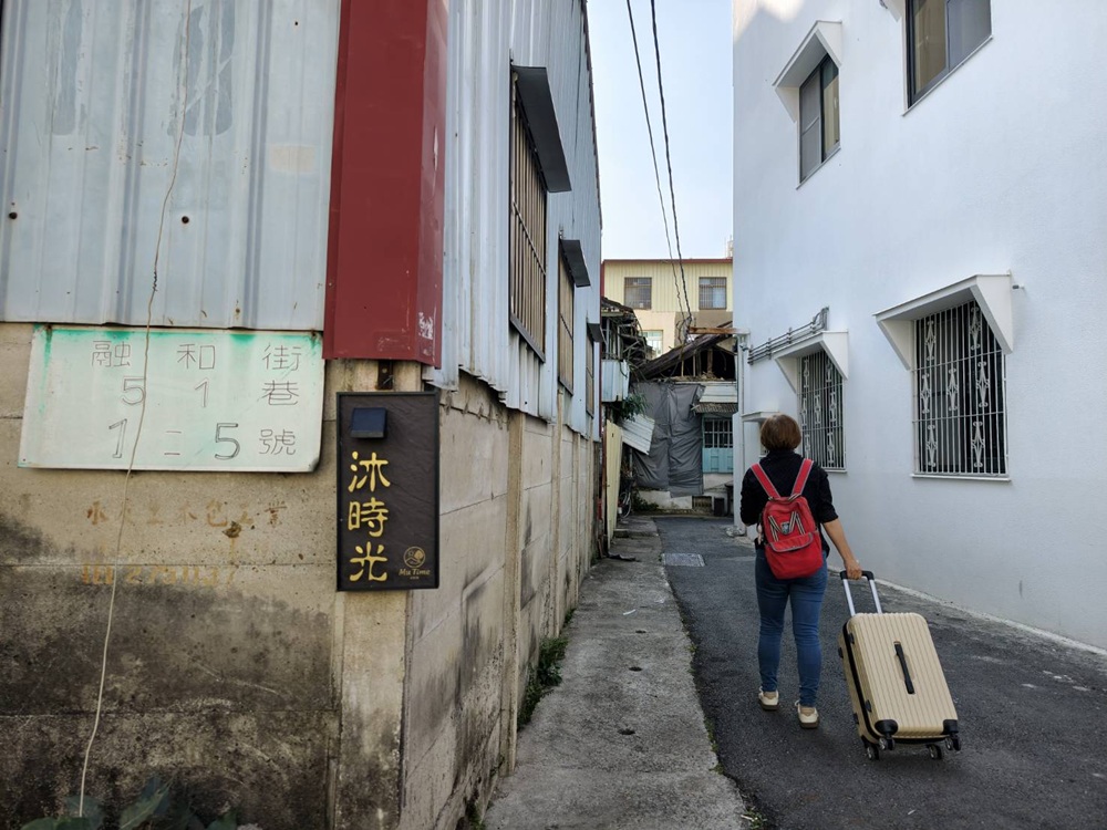 嘉義住宿推薦。沐時光民宿 隱身巷弄檜木老宅民宿！