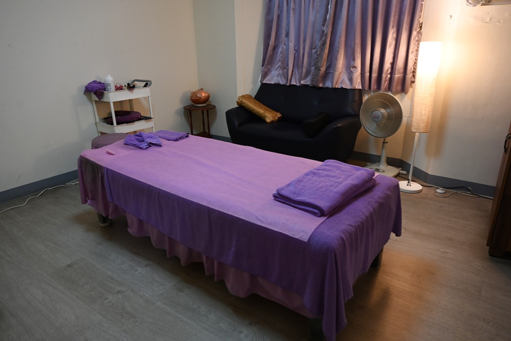 高雄按摩推薦。蓁-徒手柔性美雕館｜徒手雕塑按摩、經絡疏通、舒壓放鬆、調整體態的好選擇！