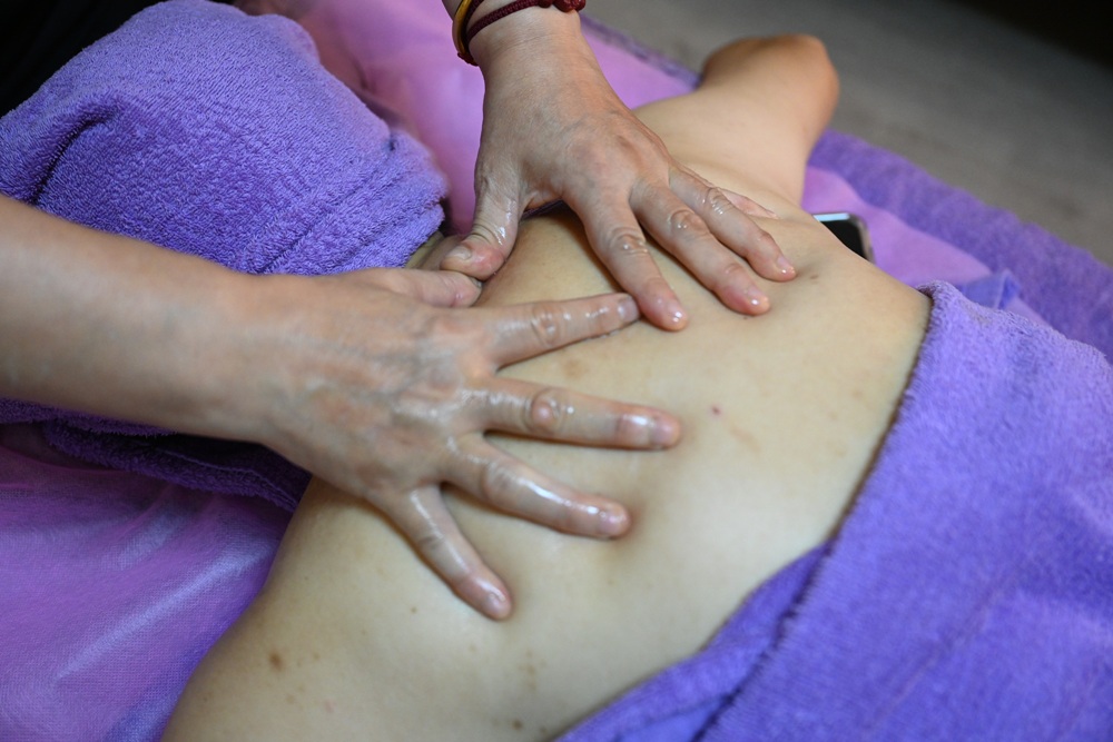 高雄按摩推薦。蓁-徒手柔性美雕館｜徒手雕塑按摩、經絡疏通、舒壓放鬆、調整體態的好選擇！