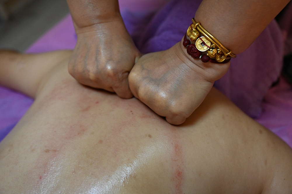 高雄按摩推薦。蓁-徒手柔性美雕館｜徒手雕塑按摩、經絡疏通、舒壓放鬆、調整體態的好選擇！