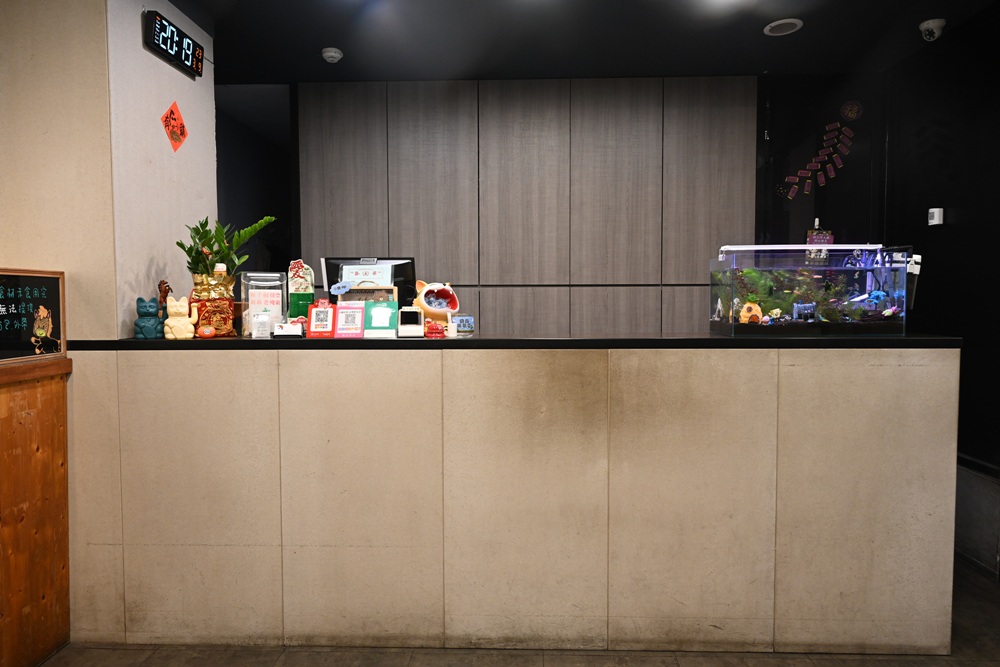 台東聚餐推薦。火鍋世家-台東新生店 13種特色湯頭、海陸自由配鍋、2.0自助吧吃到飽、台東火鍋! 台東聚餐推薦。火鍋世家-台東新生店 13種特色湯頭、海陸自由配鍋、2.0自助吧吃到飽、台東火鍋!