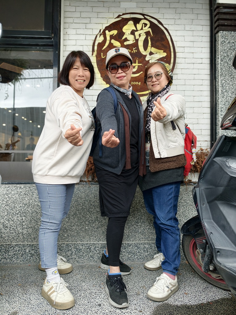 台東聚餐推薦。火鍋世家-台東新生店 13種特色湯頭、海陸自由配鍋、2.0自助吧吃到飽、台東火鍋! 台東聚餐推薦。火鍋世家-台東新生店 13種特色湯頭、海陸自由配鍋、2.0自助吧吃到飽、台東火鍋!