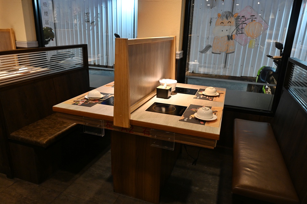 台東聚餐推薦。火鍋世家-台東新生店 13種特色湯頭、海陸自由配鍋、2.0自助吧吃到飽、台東火鍋! 台東聚餐推薦。火鍋世家-台東新生店 13種特色湯頭、海陸自由配鍋、2.0自助吧吃到飽、台東火鍋!