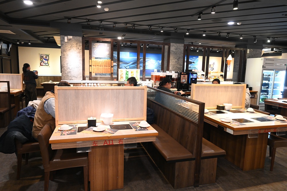 台東聚餐推薦。火鍋世家-台東新生店 13種特色湯頭、海陸自由配鍋、2.0自助吧吃到飽、台東火鍋! 台東聚餐推薦。火鍋世家-台東新生店 13種特色湯頭、海陸自由配鍋、2.0自助吧吃到飽、台東火鍋!