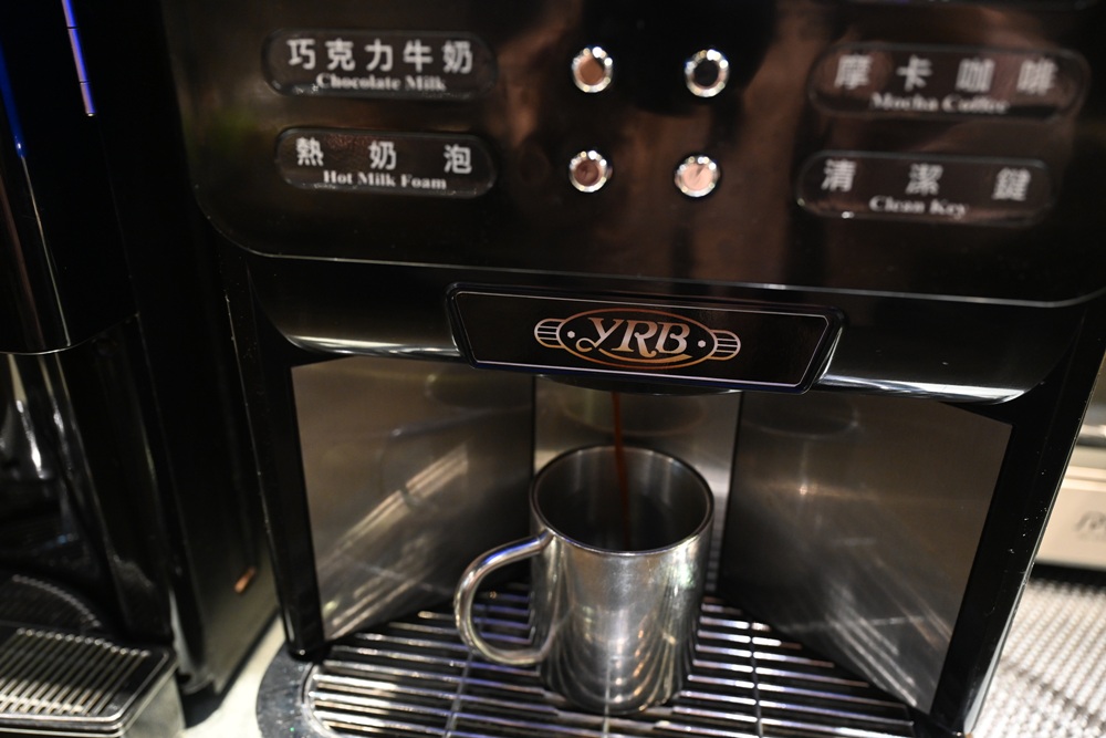 台東聚餐推薦。火鍋世家-台東新生店 13種特色湯頭、海陸自由配鍋、2.0自助吧吃到飽、台東火鍋! 台東聚餐推薦。火鍋世家-台東新生店 13種特色湯頭、海陸自由配鍋、2.0自助吧吃到飽、台東火鍋!