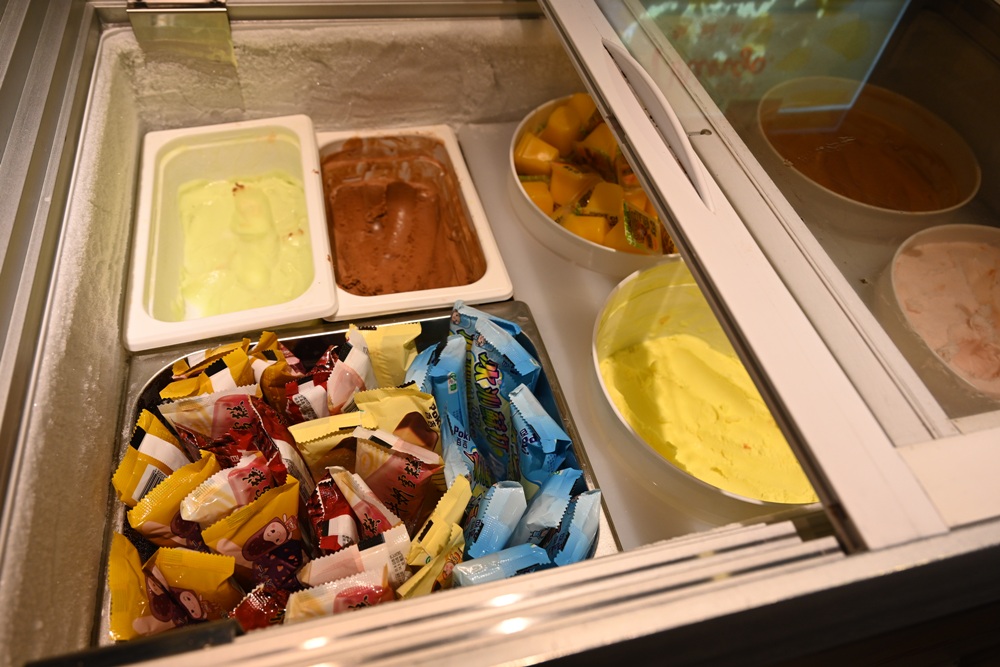 台東聚餐推薦。火鍋世家-台東新生店 13種特色湯頭、海陸自由配鍋、2.0自助吧吃到飽、台東火鍋! 台東聚餐推薦。火鍋世家-台東新生店 13種特色湯頭、海陸自由配鍋、2.0自助吧吃到飽、台東火鍋!