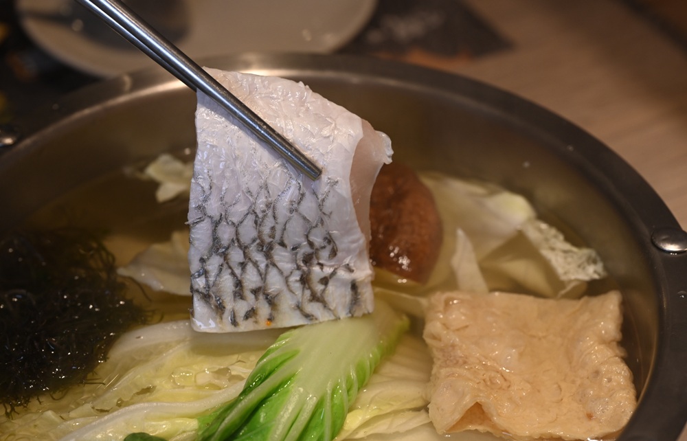 台東聚餐推薦。火鍋世家-台東新生店 13種特色湯頭、海陸自由配鍋、2.0自助吧吃到飽、台東火鍋! 台東聚餐推薦。火鍋世家-台東新生店 13種特色湯頭、海陸自由配鍋、2.0自助吧吃到飽、台東火鍋!