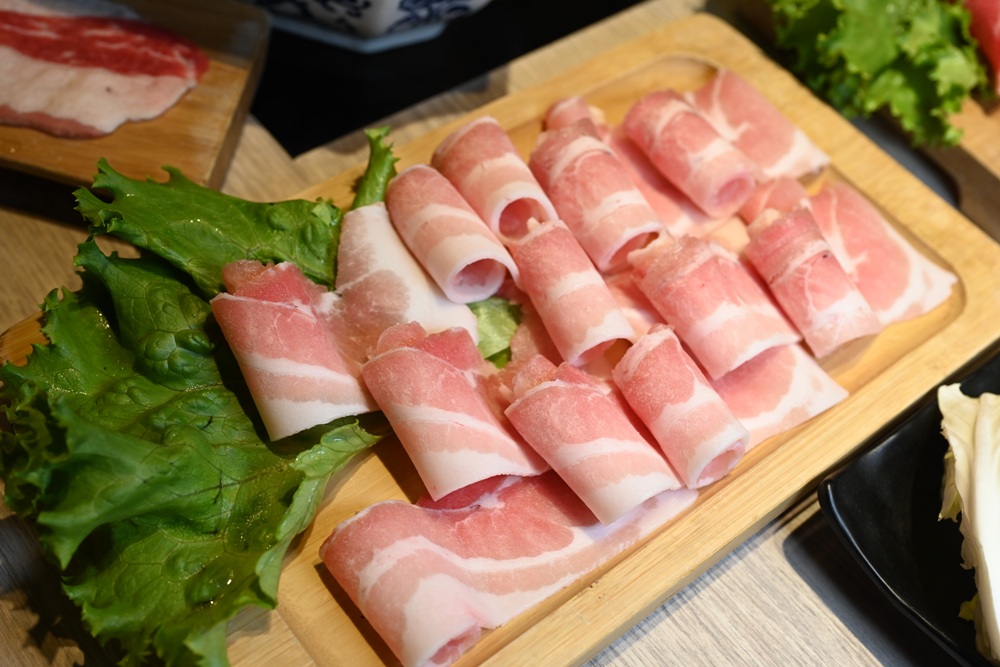 台東聚餐推薦。火鍋世家-台東新生店 13種特色湯頭、海陸自由配鍋、2.0自助吧吃到飽、台東火鍋! 台東聚餐推薦。火鍋世家-台東新生店 13種特色湯頭、海陸自由配鍋、2.0自助吧吃到飽、台東火鍋!