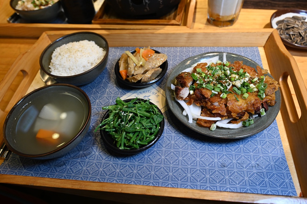 台東美食推薦。茶自點 台東旗艦店 複合式餐廳 簡餐、火鍋、台東早午餐推薦！