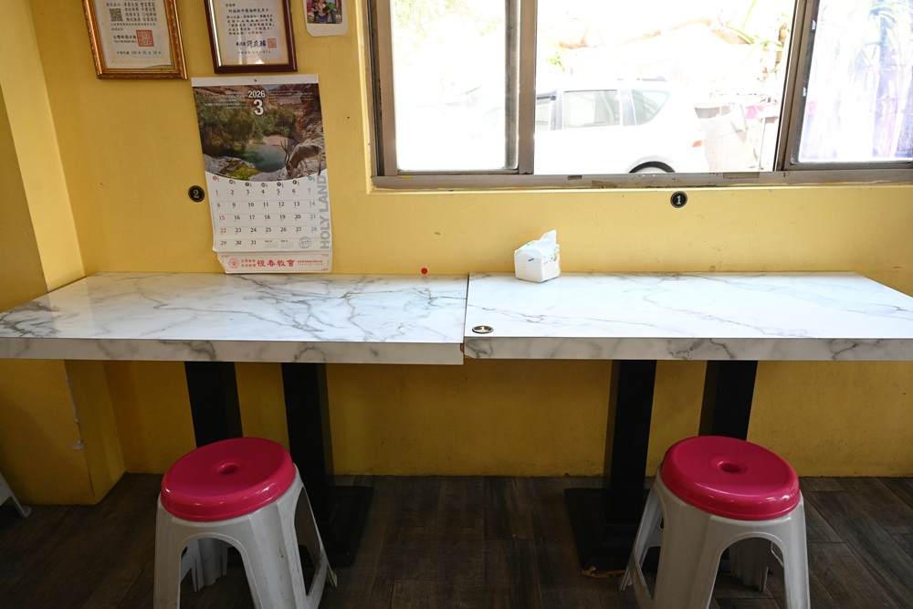 墾丁美食推薦。阿福師民雄鵝肉海鮮 厚切生魚片、砂鍋魚頭、胡椒魚一次滿足！