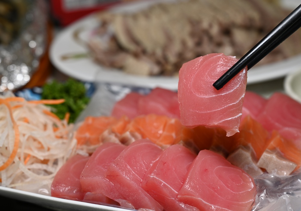 墾丁美食推薦。阿福師民雄鵝肉海鮮 厚切生魚片、砂鍋魚頭、胡椒魚一次滿足！