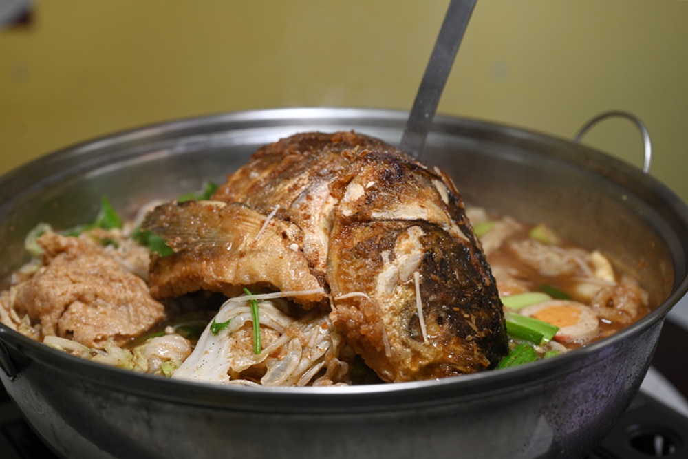 墾丁美食推薦。阿福師民雄鵝肉海鮮 厚切生魚片、砂鍋魚頭、胡椒魚一次滿足！