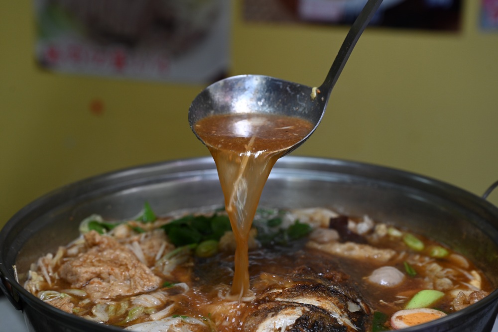 墾丁美食推薦。阿福師民雄鵝肉海鮮 厚切生魚片、砂鍋魚頭、胡椒魚一次滿足！