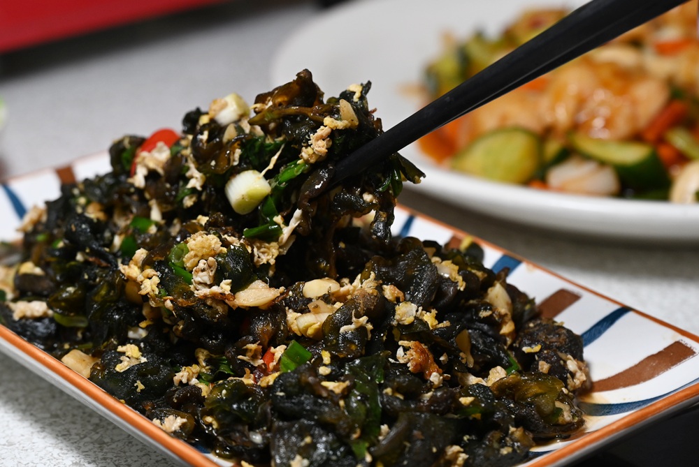 墾丁美食推薦。阿福師民雄鵝肉海鮮 厚切生魚片、砂鍋魚頭、胡椒魚一次滿足！