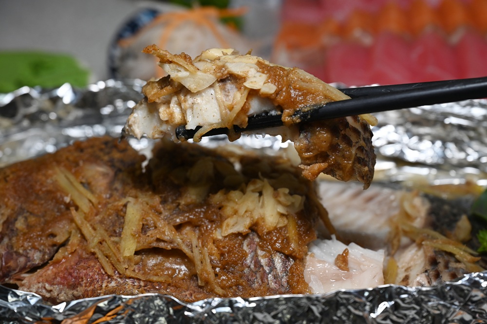 墾丁美食推薦。阿福師民雄鵝肉海鮮 厚切生魚片、砂鍋魚頭、胡椒魚一次滿足！