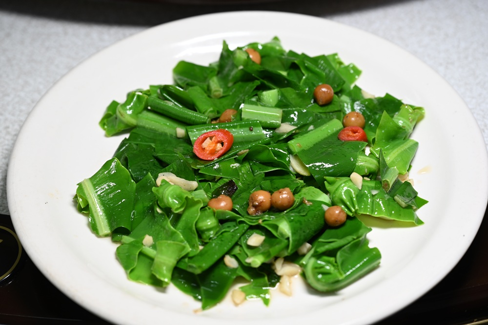 墾丁美食推薦。阿福師民雄鵝肉海鮮 厚切生魚片、砂鍋魚頭、胡椒魚一次滿足！