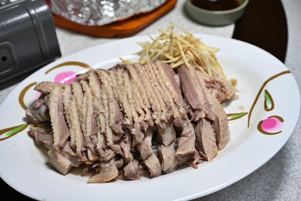 墾丁美食推薦。阿福師民雄鵝肉海鮮 厚切生魚片、砂鍋魚頭、胡椒魚一次滿足！