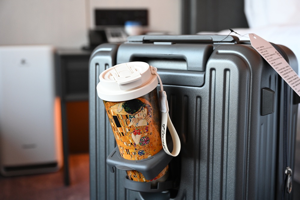 前開式行李箱推薦｜NARECA娜芮家 小樽前開式旅行箱、登機箱，旅行收納一次搞定！