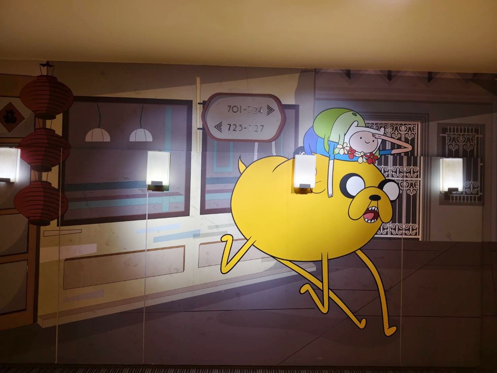 台南親子飯店推薦。HOTEL COZZI 和逸飯店 台南西門館 飛天小女警主題房、野餐派對 還有超過500坪奇趣操場一次滿足！