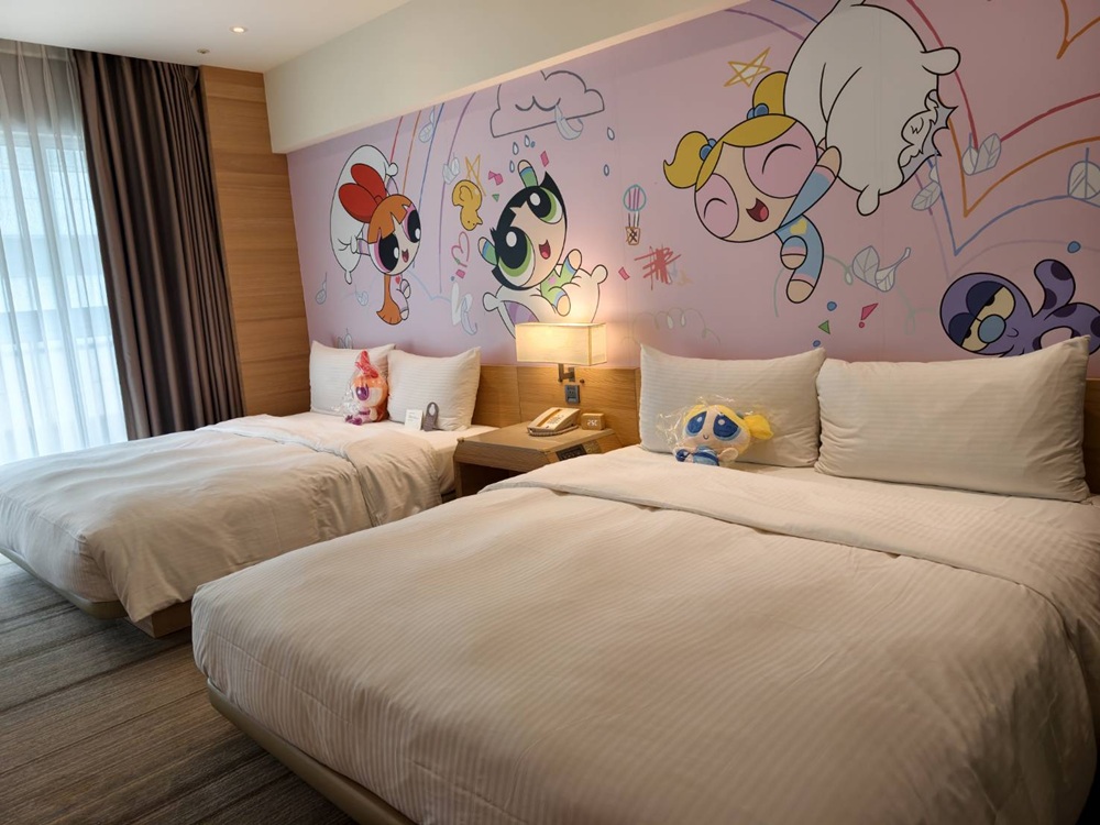 台南親子飯店推薦。HOTEL COZZI 和逸飯店 台南西門館 飛天小女警主題房、野餐派對 還有超過500坪奇趣操場一次滿足！