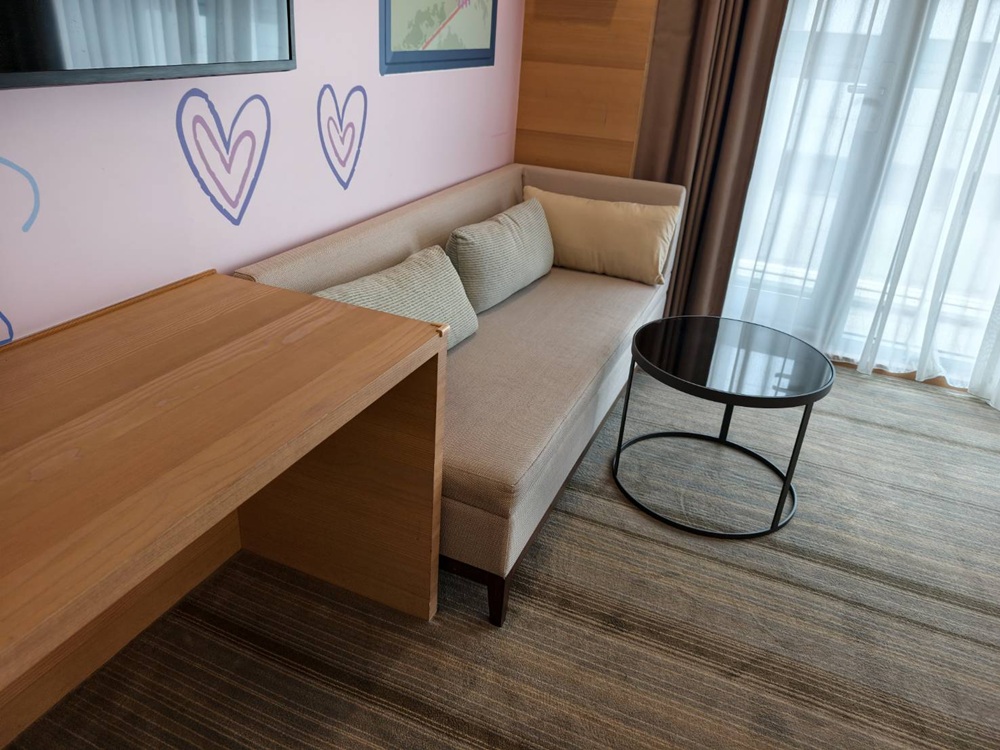 台南親子飯店推薦。HOTEL COZZI 和逸飯店 台南西門館 飛天小女警主題房、野餐派對 還有超過500坪奇趣操場一次滿足！