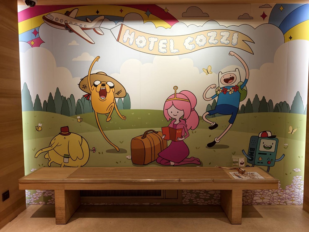 台南親子飯店推薦。HOTEL COZZI 和逸飯店 台南西門館 飛天小女警主題房、野餐派對 還有超過500坪奇趣操場一次滿足！