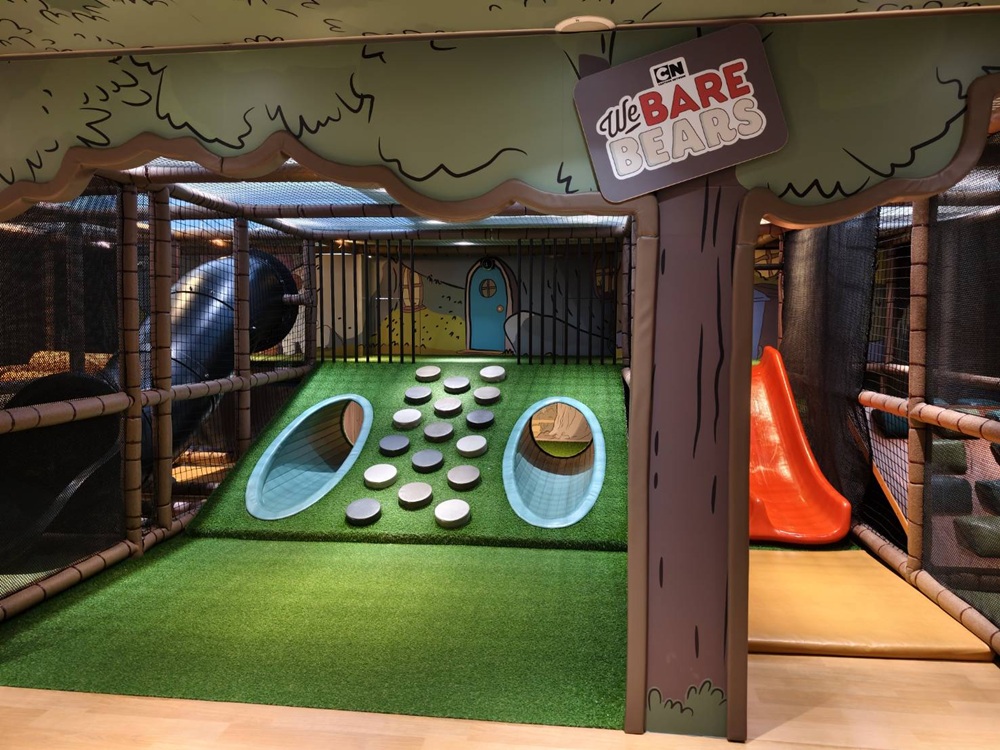 台南親子飯店推薦。HOTEL COZZI 和逸飯店 台南西門館 飛天小女警主題房、野餐派對 還有超過500坪奇趣操場一次滿足！