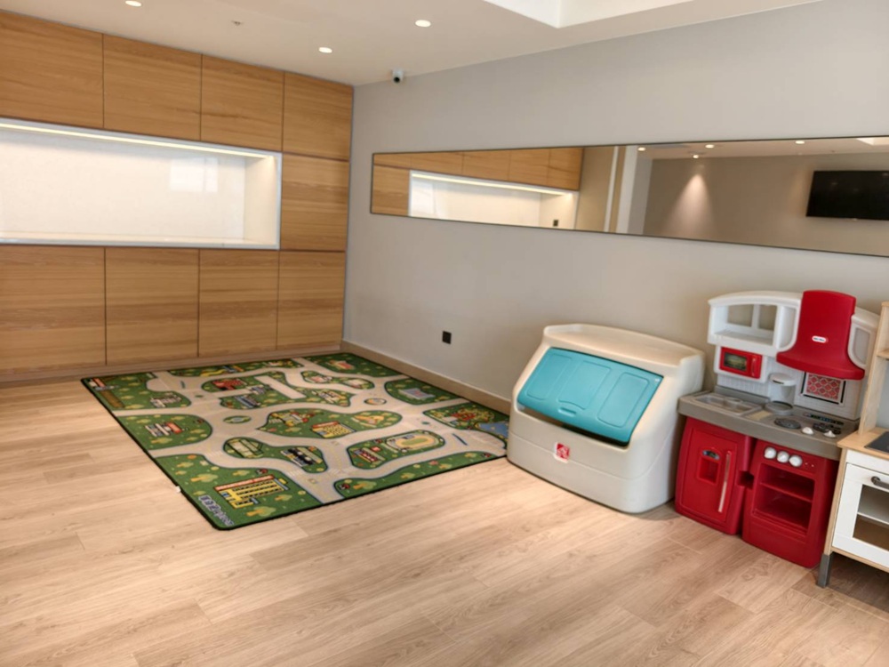 台南親子飯店推薦。HOTEL COZZI 和逸飯店 台南西門館 飛天小女警主題房、野餐派對 還有超過500坪奇趣操場一次滿足！