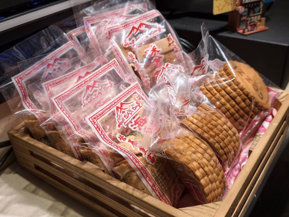 台南親子飯店推薦。HOTEL COZZI 和逸飯店 台南西門館 飛天小女警主題房、野餐派對 還有超過500坪奇趣操場一次滿足！