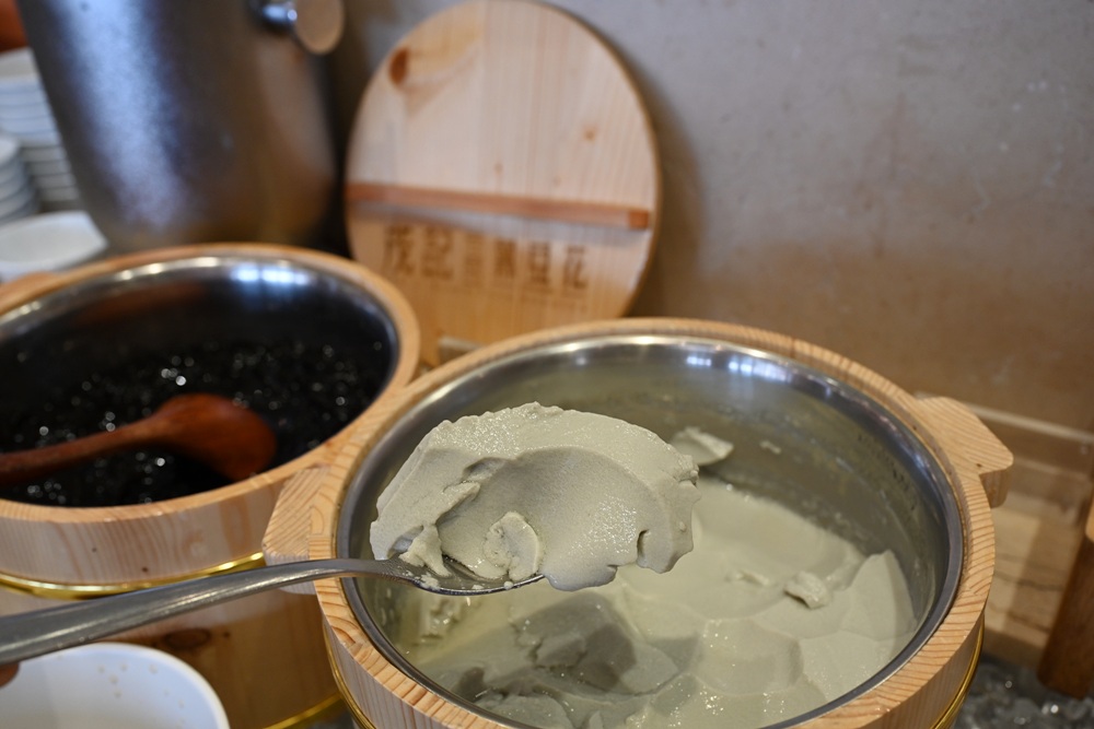 台南親子飯店推薦。HOTEL COZZI 和逸飯店 台南西門館 飛天小女警主題房、野餐派對 還有超過500坪奇趣操場一次滿足！