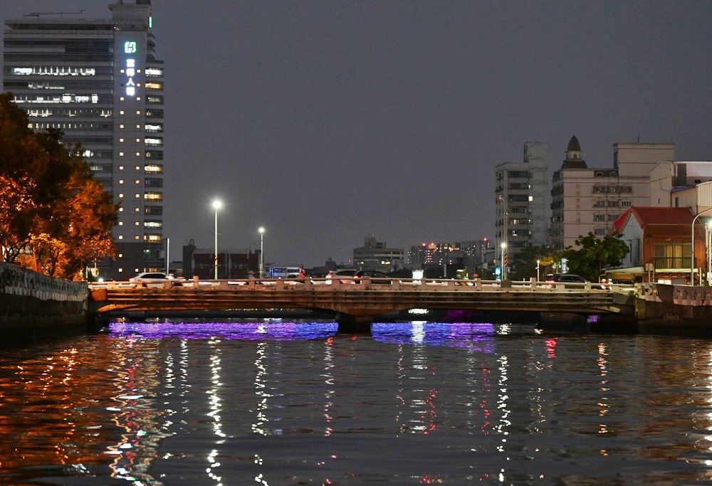 台南運河100週年｜安平運河燈光藝術 時間、地點與活動總整理 x 立驛國際安平遊港遊運河 運河全航段線！
