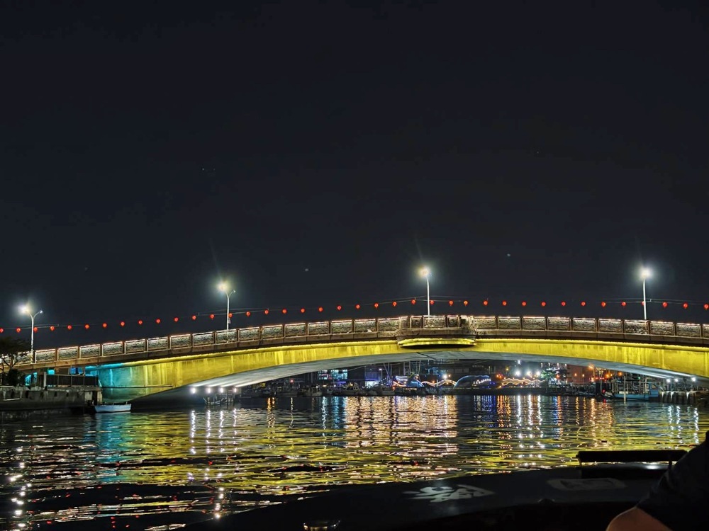 台南運河100週年｜安平運河燈光藝術 時間、地點與活動總整理 x 立驛國際安平遊港遊運河 運河全航段線！