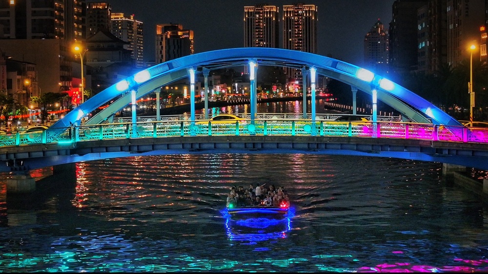 台南運河100週年｜安平運河燈光藝術 時間、地點與活動總整理 x 立驛國際安平遊港遊運河 運河全航段線！