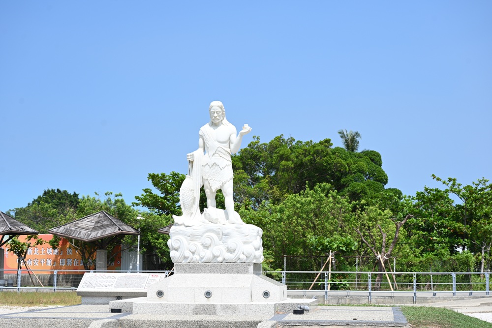 台南安平免門票景點。安平出張所 12花神の誕生鹽御守DIY、祈福鹽包、中藥香包 還有呆萌可愛小水豚君免費看！