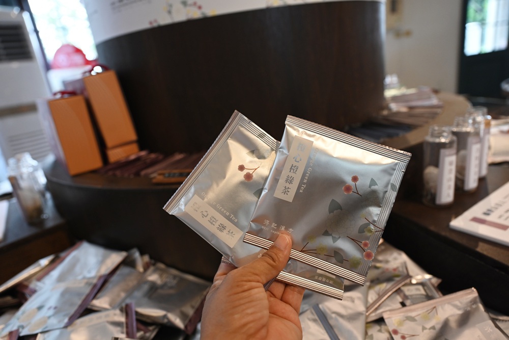 台南安平免門票景點。安平出張所 12花神の誕生鹽御守DIY、祈福鹽包、中藥香包 還有呆萌可愛小水豚君免費看！